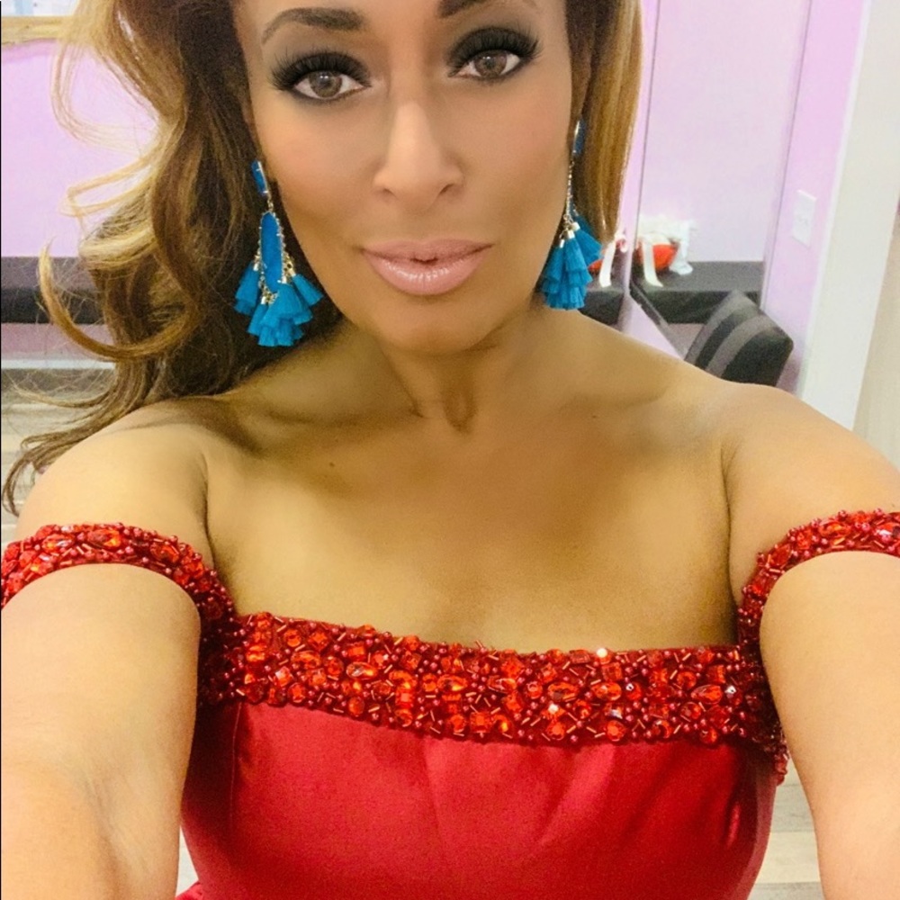 NEW WITH TAGS Rich RED dress! Sequin detail ๐น - Picture 5 of 8